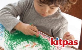 Kitpas/キットパスで楽しむ♪手形アート＆光の透かし絵体験